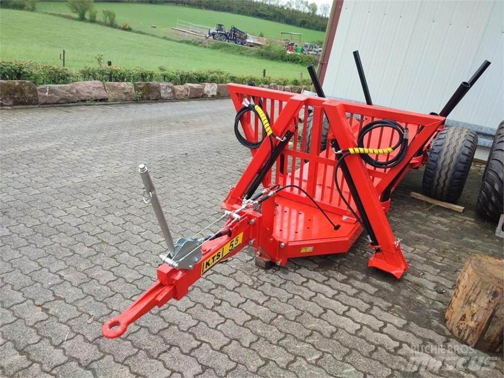  5.5to Rückewagen Farm machinery