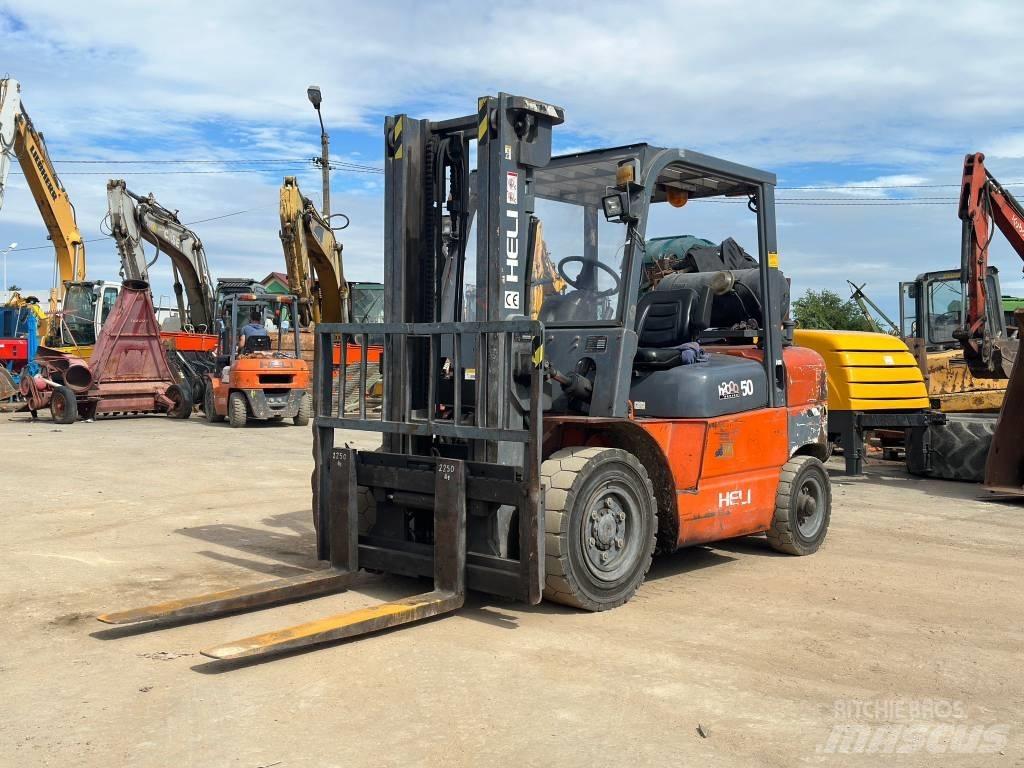 Heli CPQD50 LPG trucks