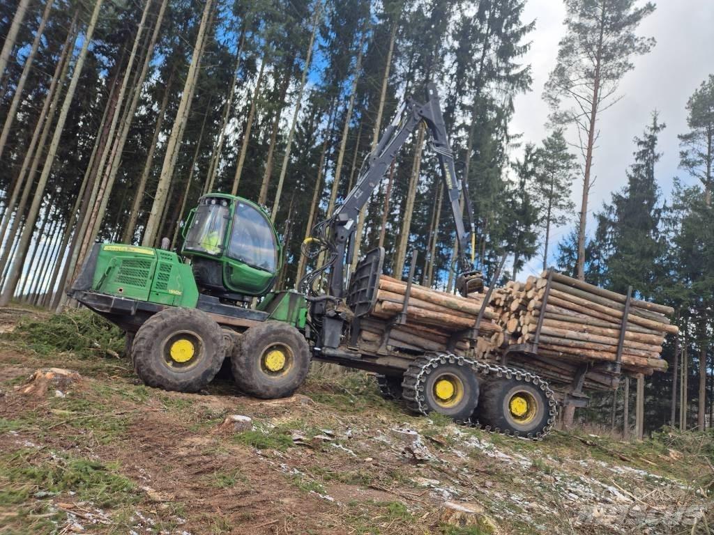 John Deere 1910 E Forwarders