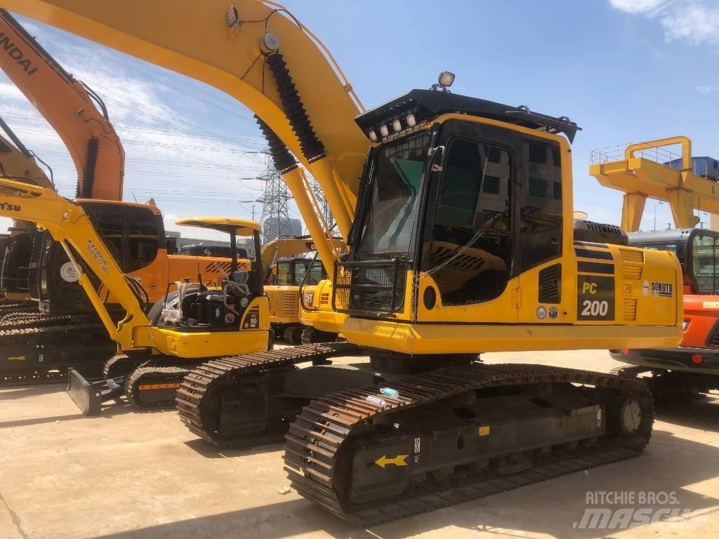 Komatsu PC200 Crawler excavators