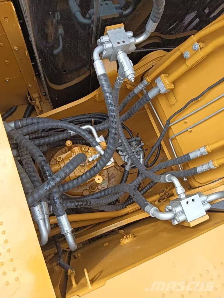 CAT 320 D2L Crawler excavators