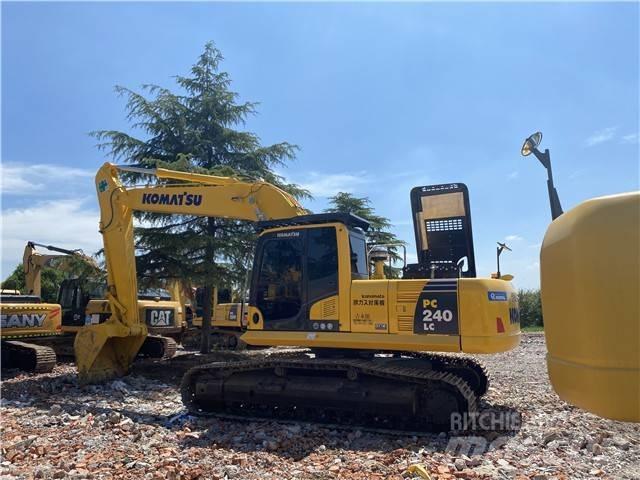 Komatsu PC240-8 Crawler excavators