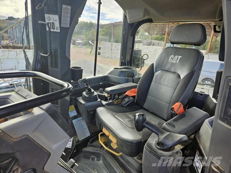 CAT D 5 LGP Crawler dozers