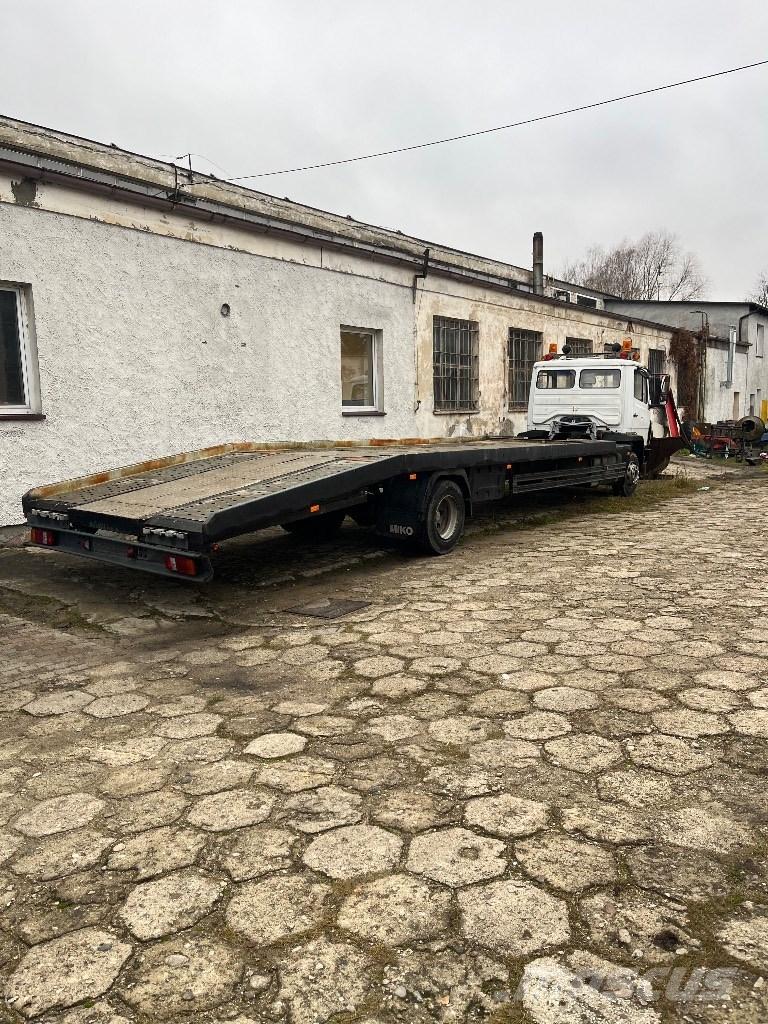 Mercedes-Benz 814 Flatbed / Dropside trucks