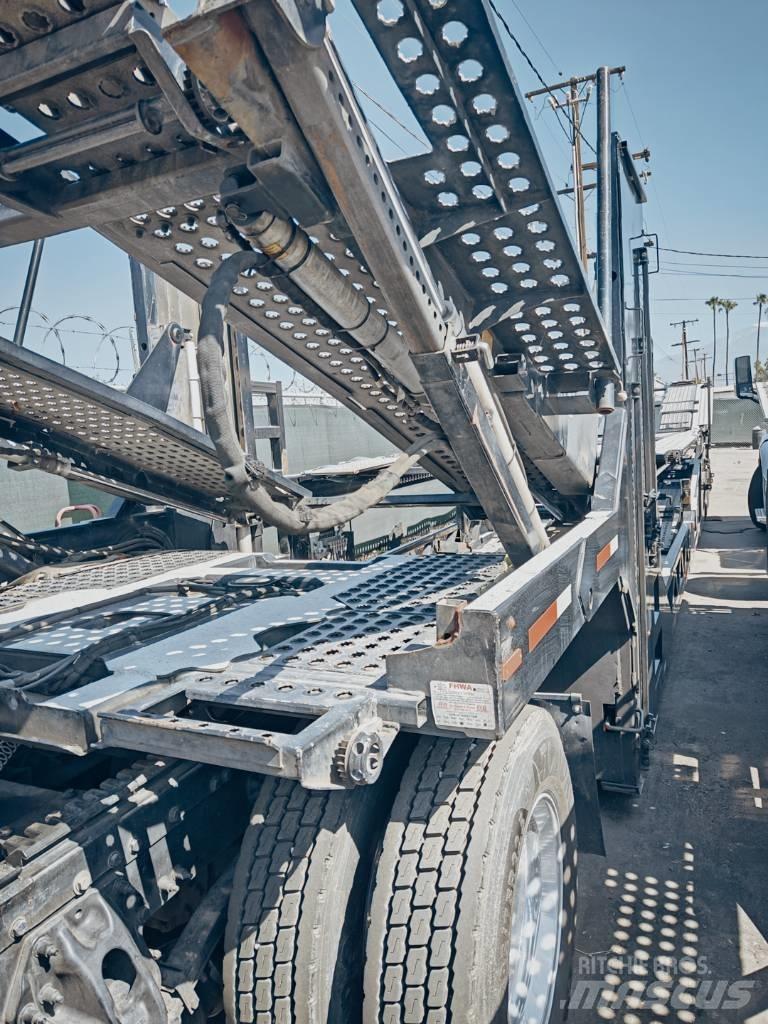 Peterbilt 579 Transport vehicles