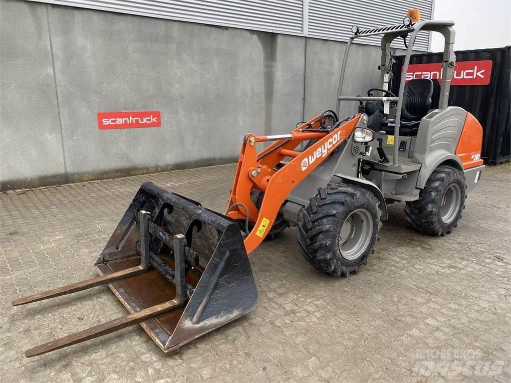 Weycor AR380 Agrar Multi-purpose loaders