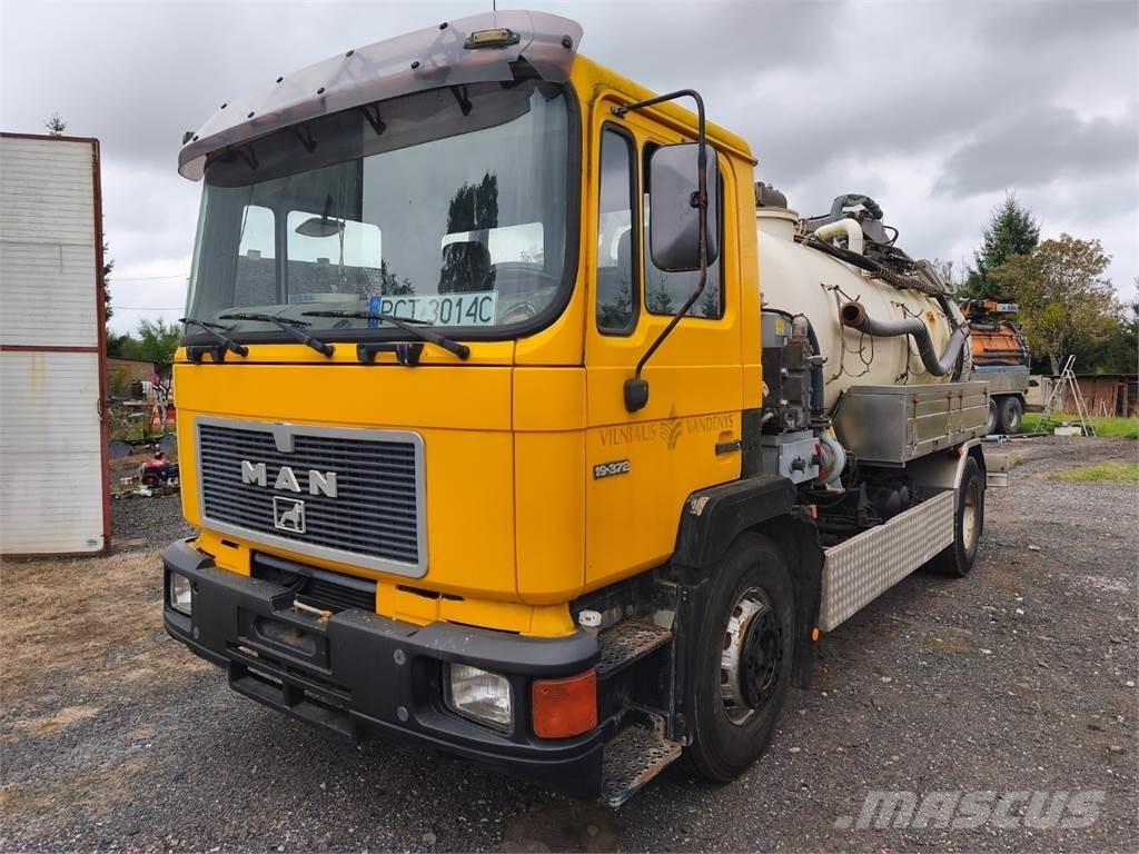 MAN 19.372 + KAISER Chassis Cab trucks