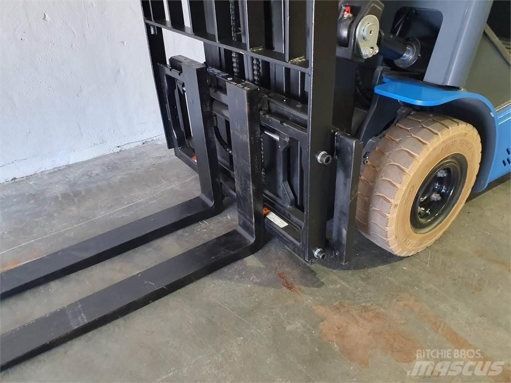  ECB16D Electric forklift trucks