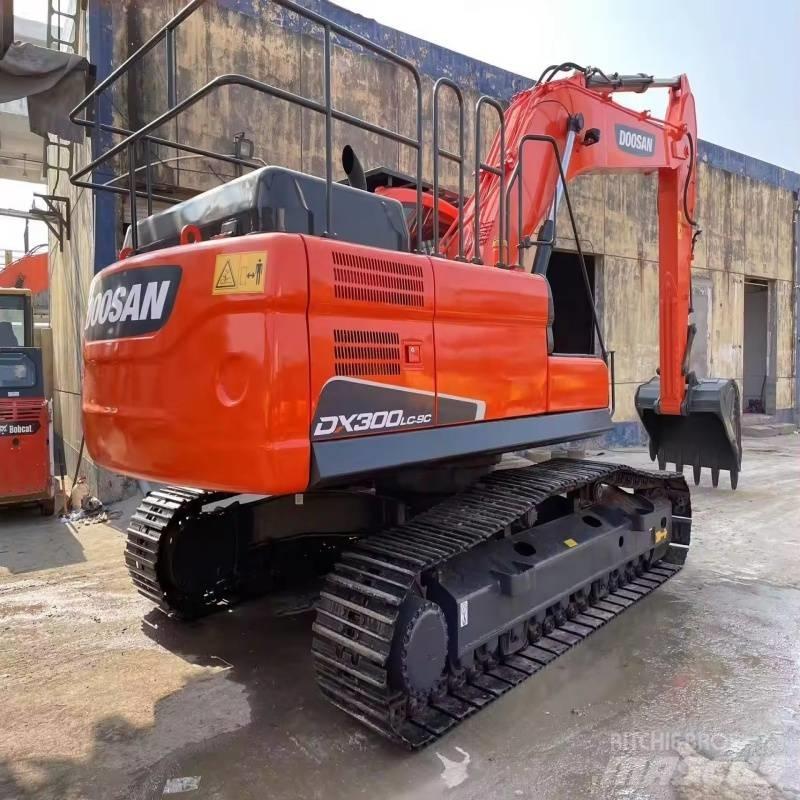 Doosan DX 300 LC-9C Crawler excavators