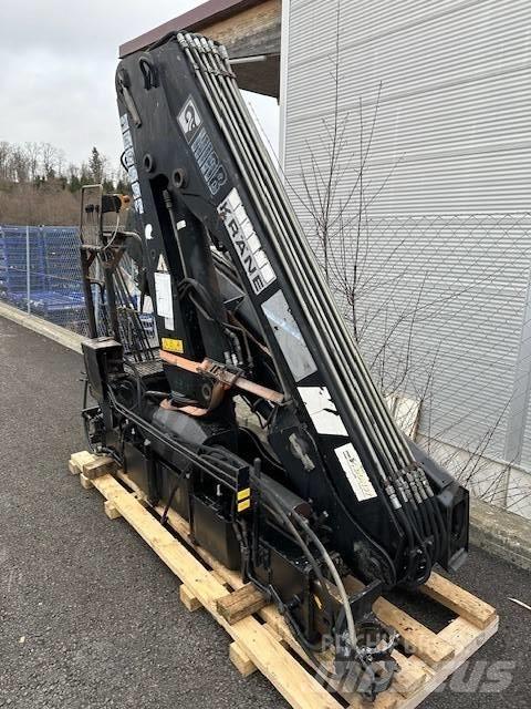 Hiab 122 B-3 CL Loader cranes