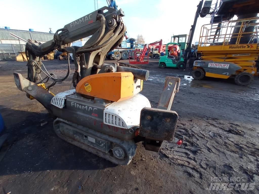 Finmac F16 Demolition excavators