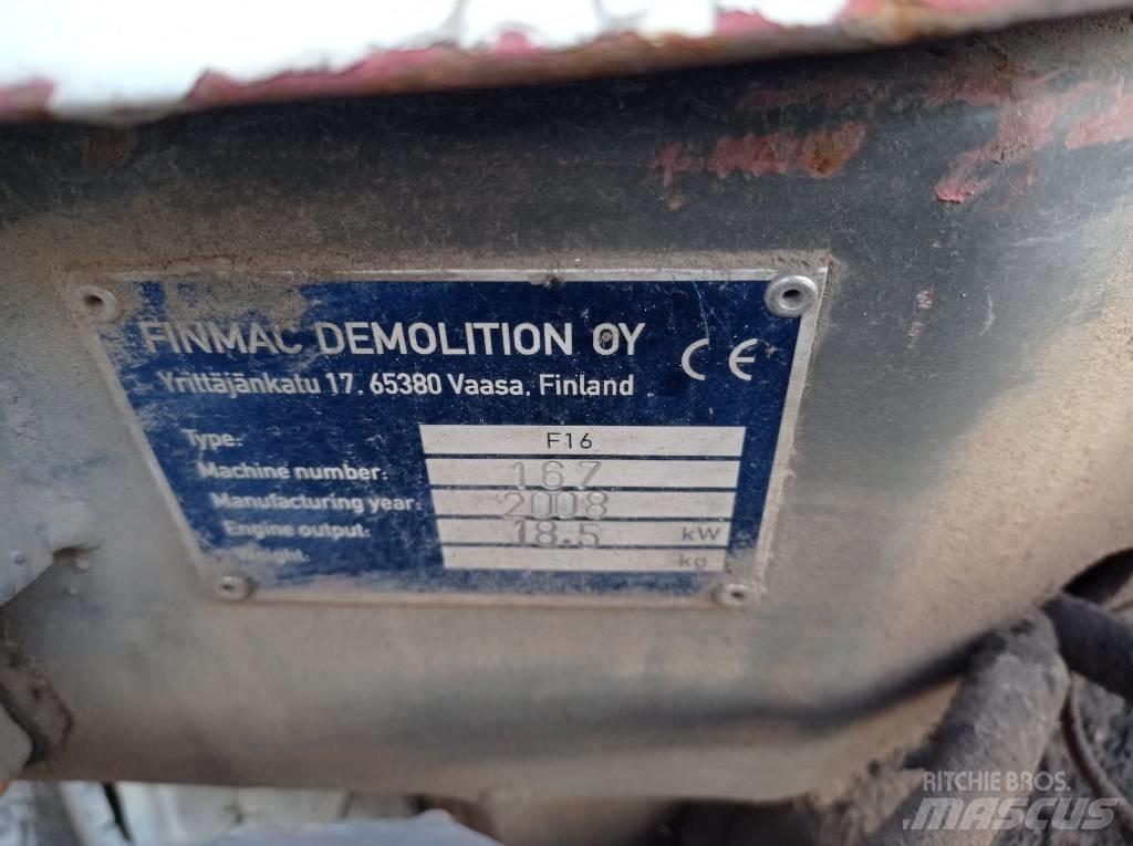 Finmac F16 Demolition excavators
