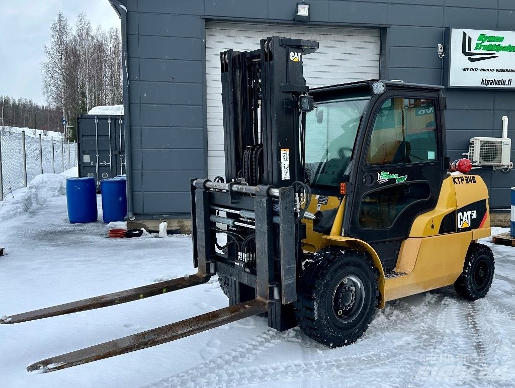 CAT DP 50 NT Diesel trucks