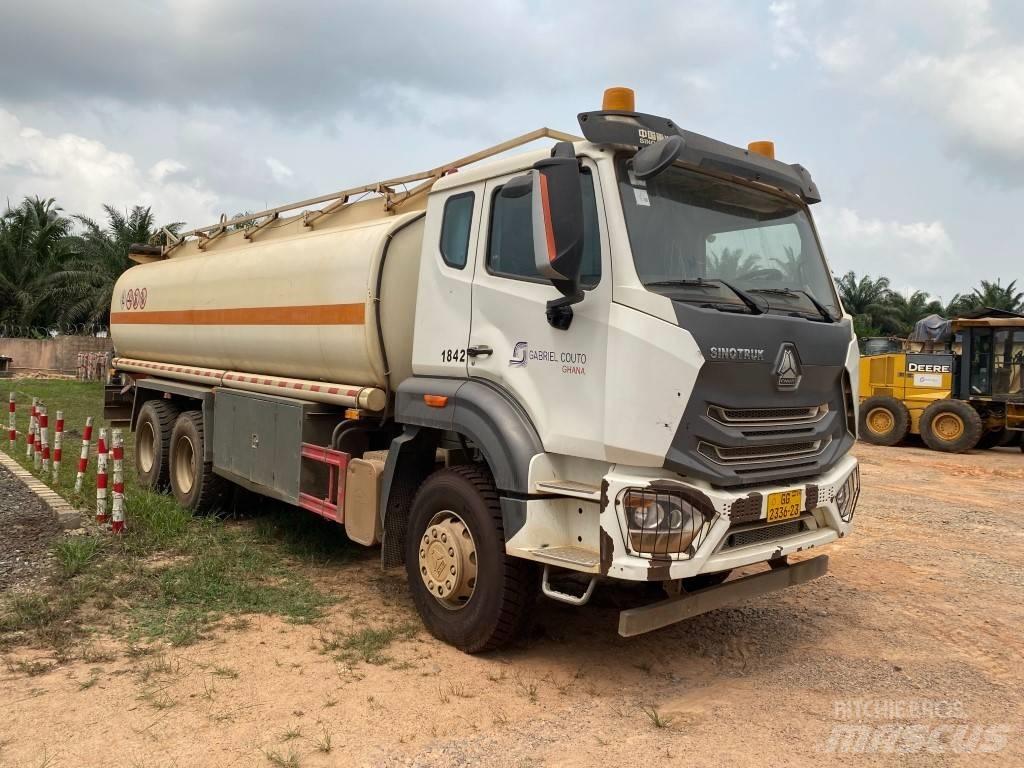 SINOTRUCK E7G340 Tanker trucks