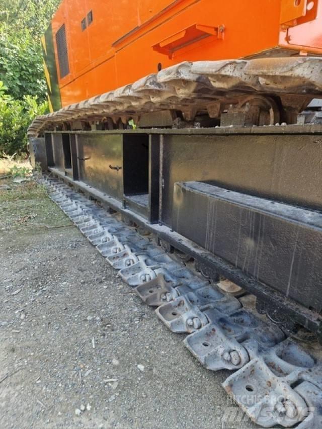 Hitachi KH 180-3 Track mounted cranes