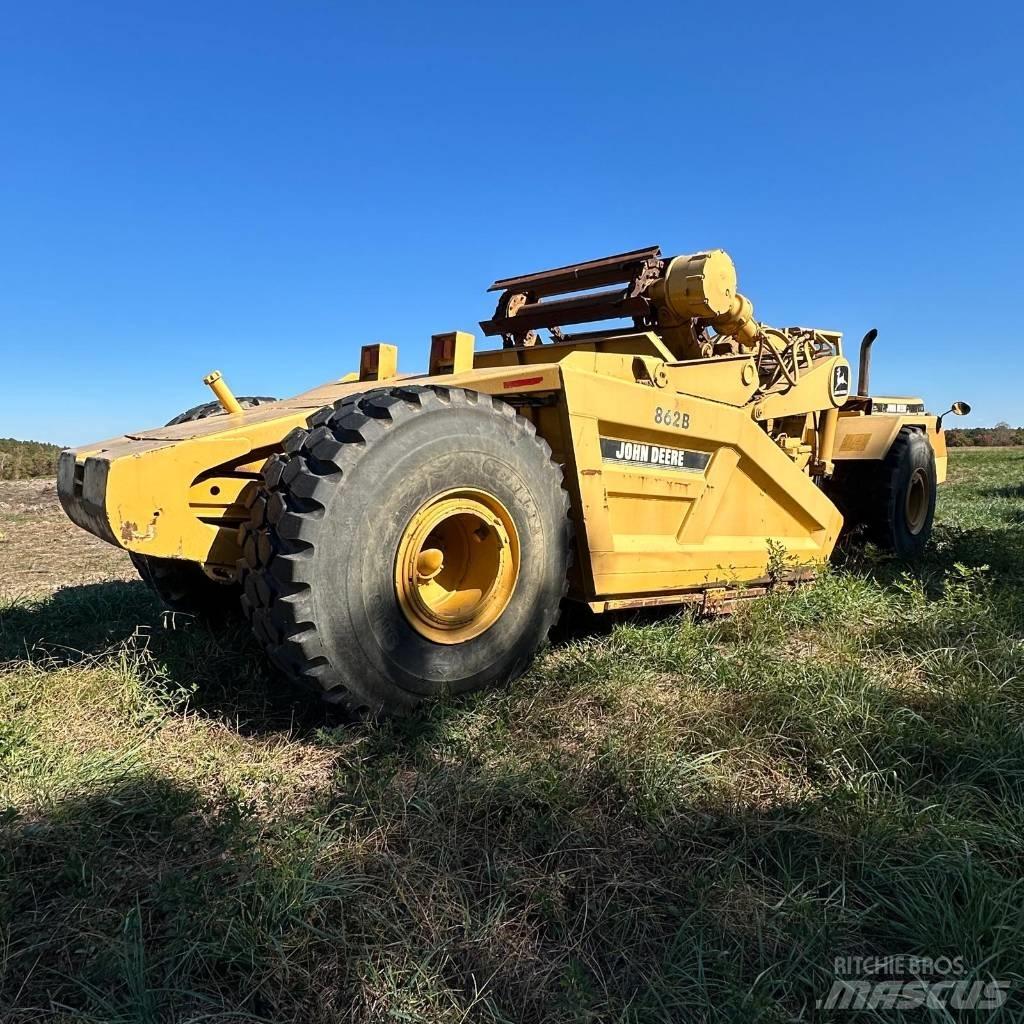 DEERE 862B Scrapers