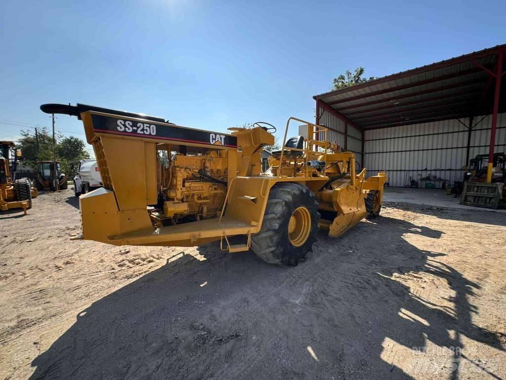 CAT SS 250 Asphalt pavers