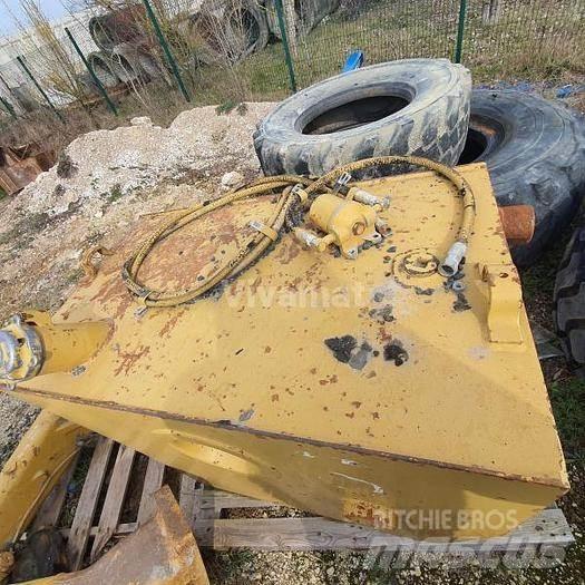 CAT 769D - Site dumpers