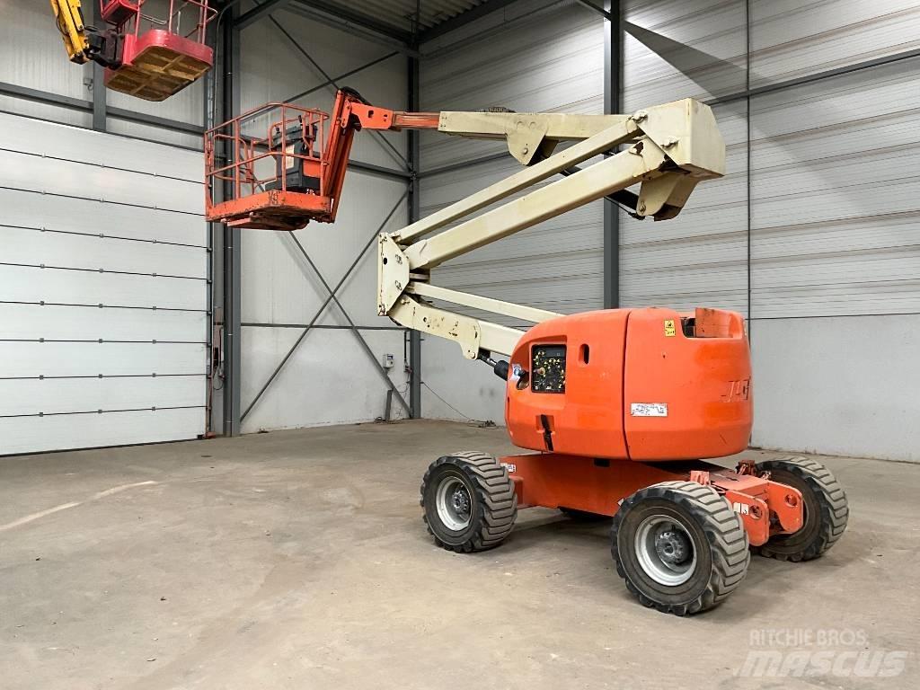 JLG 450 AJ Articulated boom lifts