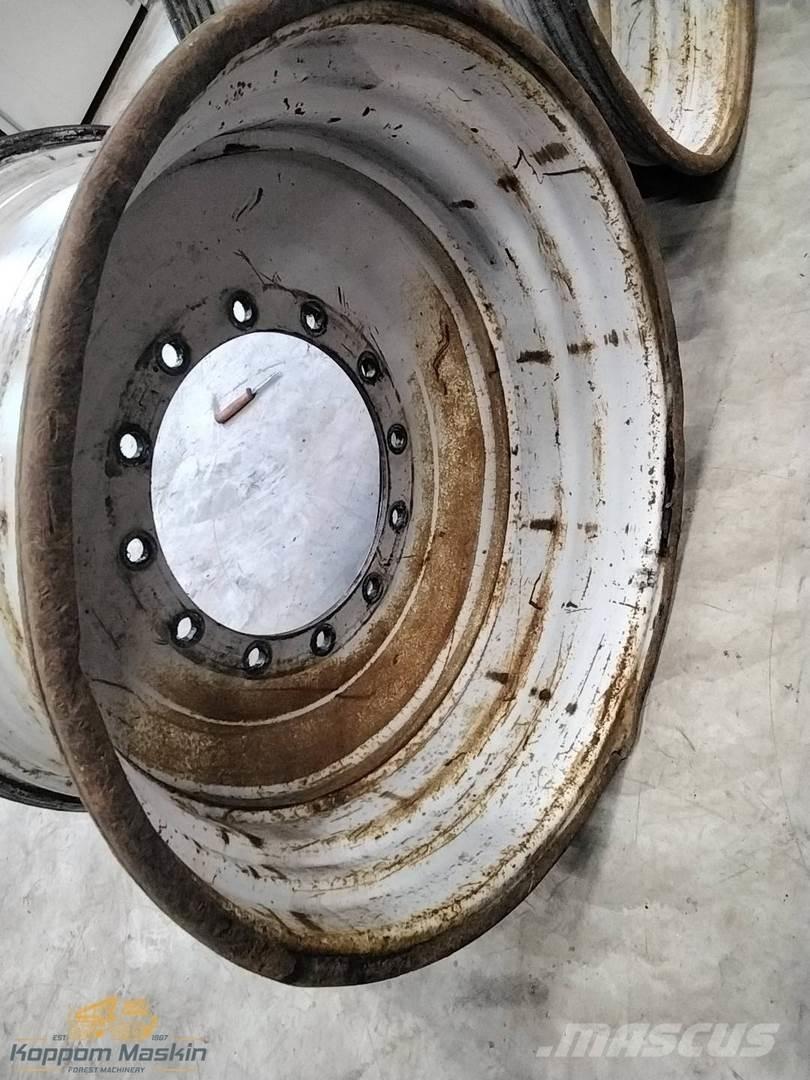 Valmet 901 20x34 Tyres, wheels and rims