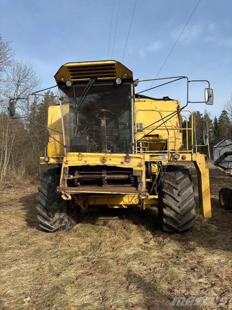 New Holland TX 36 Combine harvesters