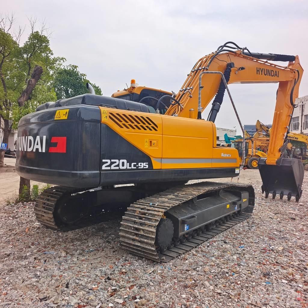 Hyundai 220LC-9 Crawler excavators