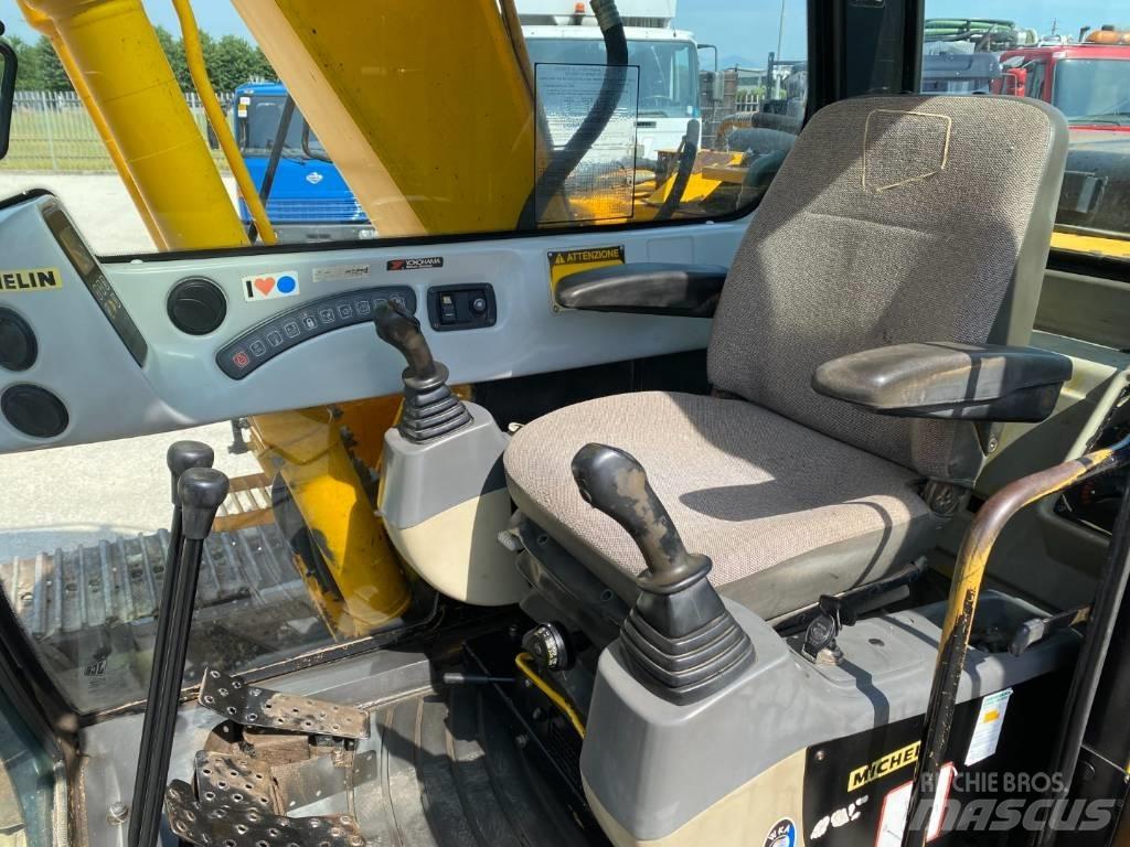 JCB JS 130 Crawler excavators