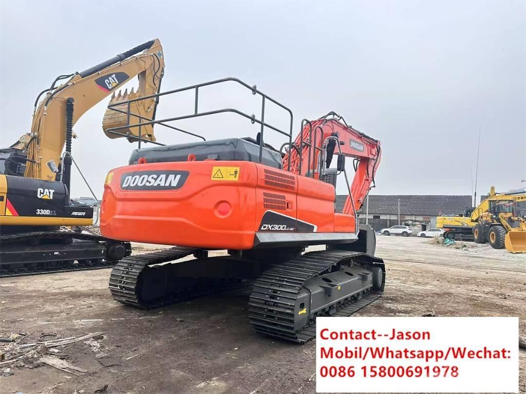 Doosan DX 300 LCA Crawler excavators