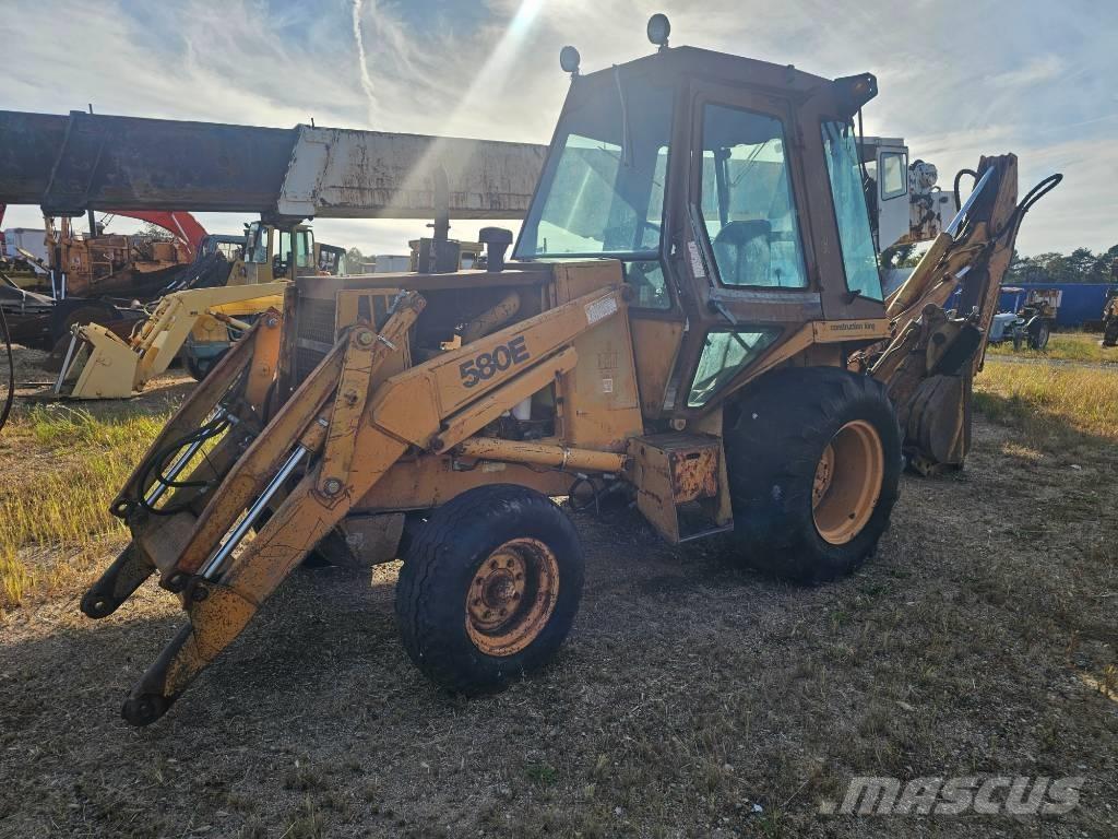 CASE 580 SE Backhoe