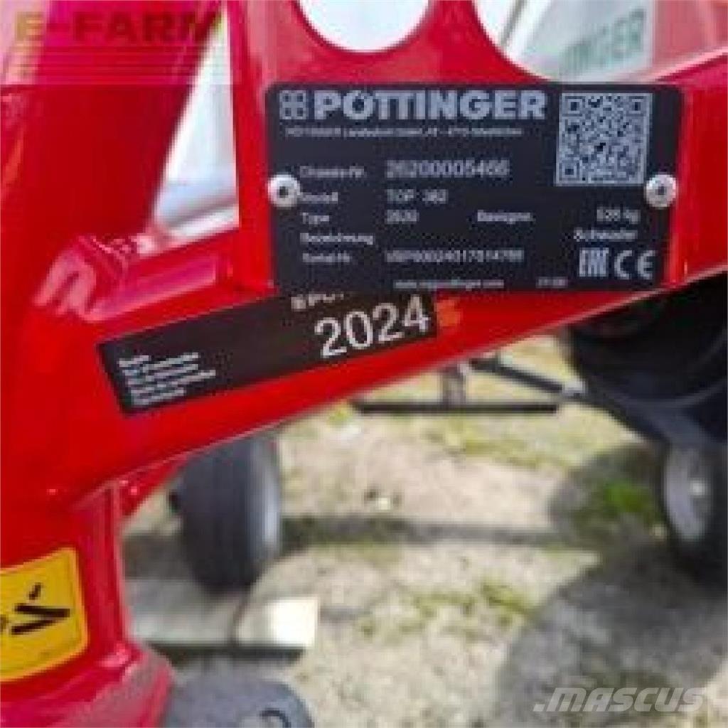 Pöttinger Top 382 Windrowers