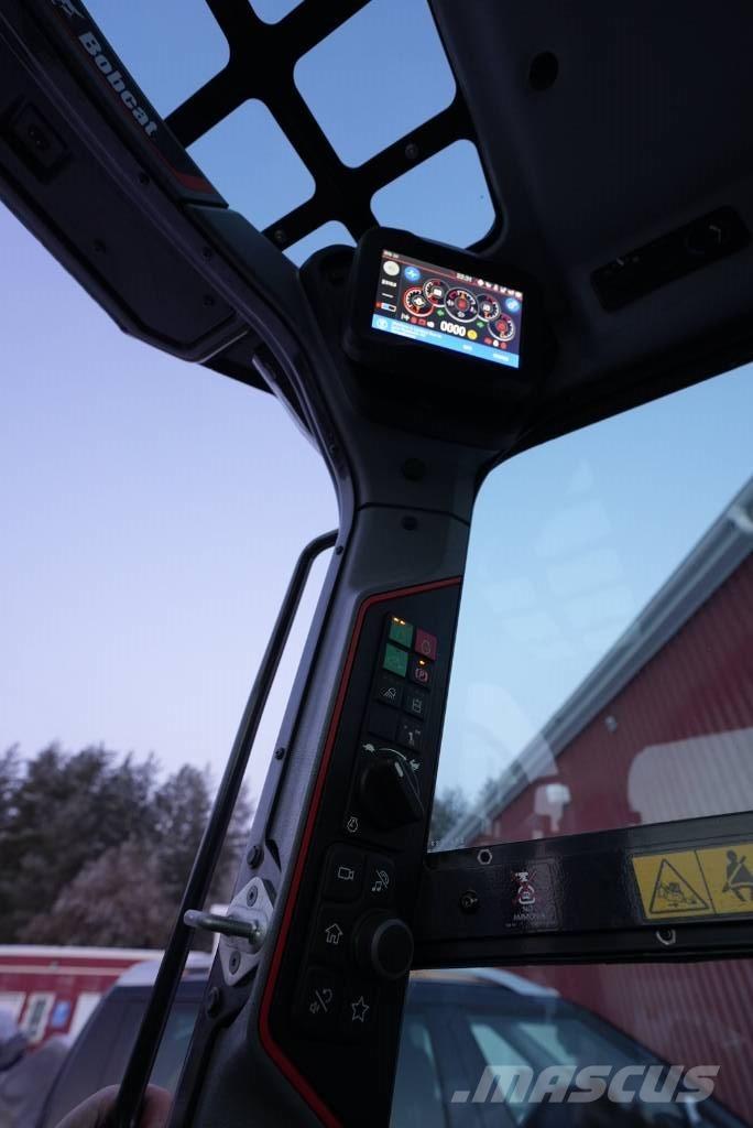 Bobcat S 76 Skid steer loaders