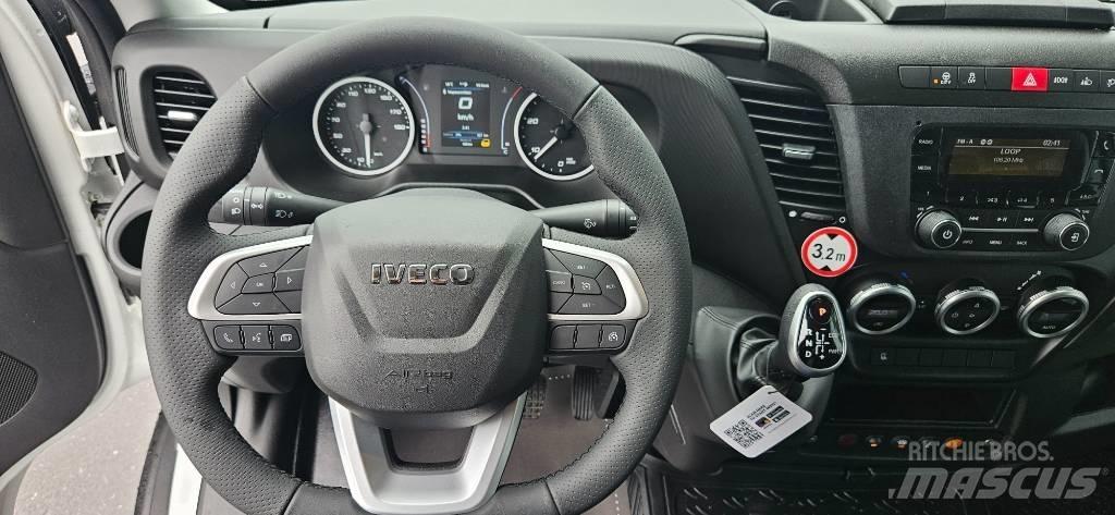 Iveco Daily 35S18A8 Box body