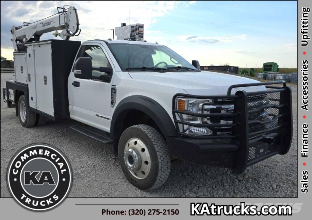 Ford F 550 XL SD Track mounted cranes