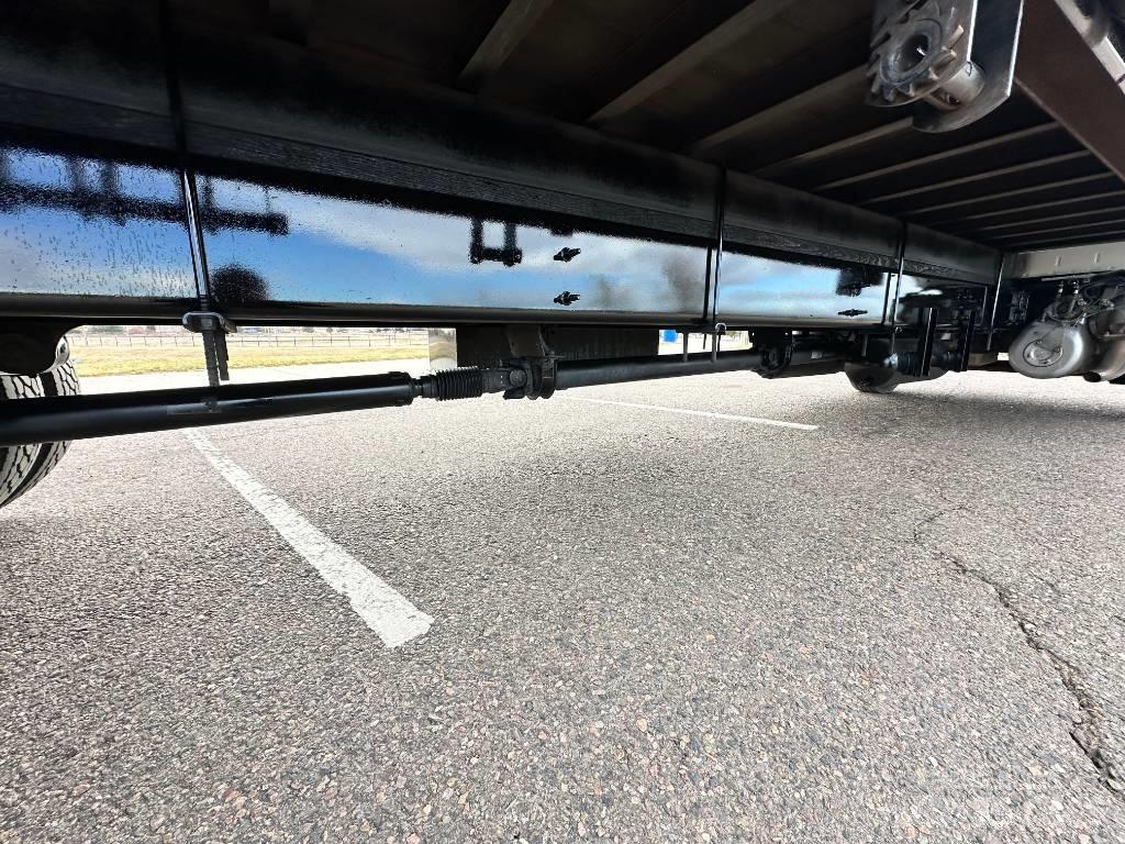 Hino 268 A Flatbed / Dropside trucks