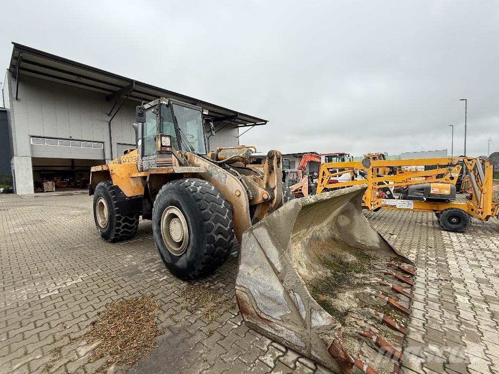 CASE 821 B Wheel loaders