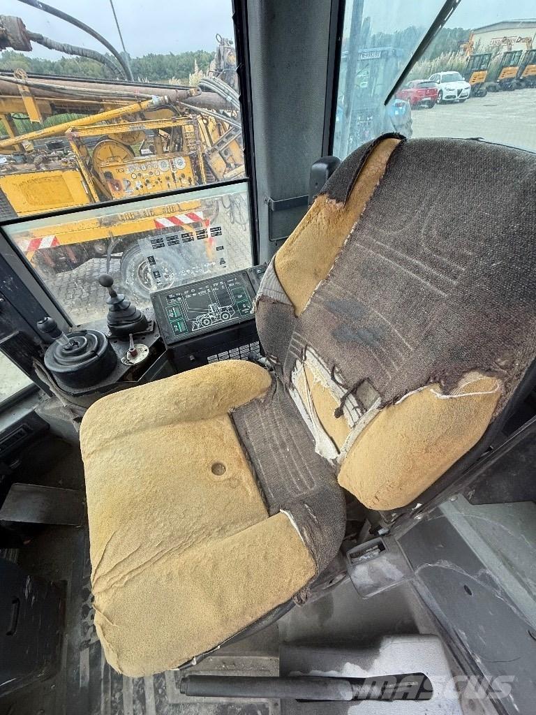 CASE 821 B Wheel loaders