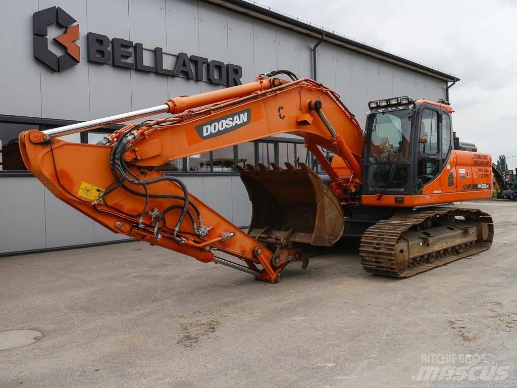 Doosan DX 255 LC-3 Crawler excavators