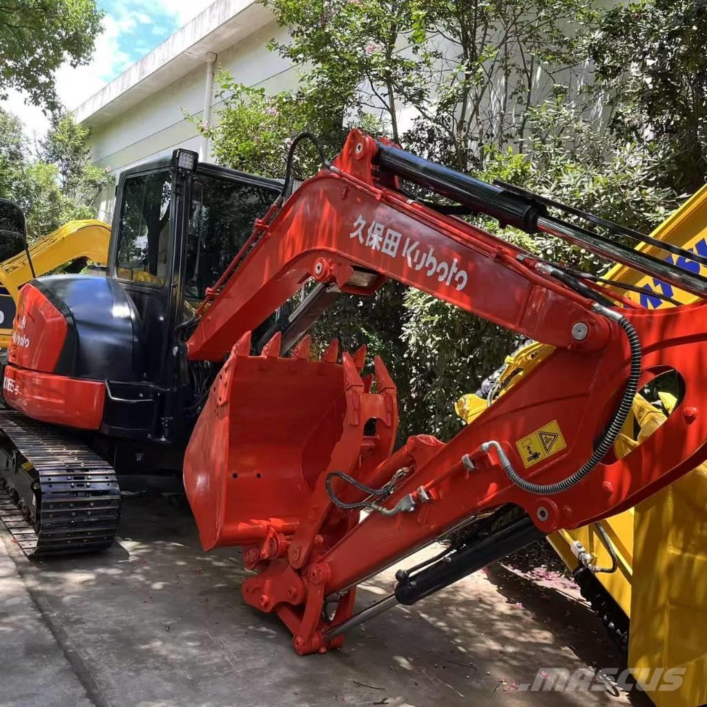 Kubota KX 165 Crawler excavators