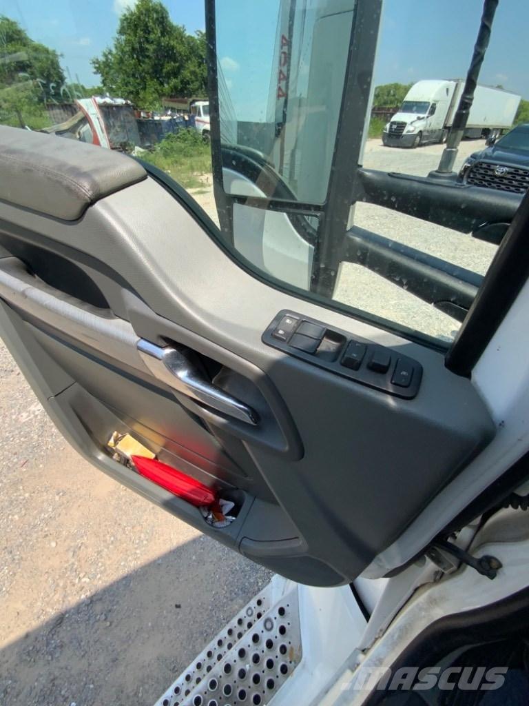 Kenworth T 680 Prime Movers