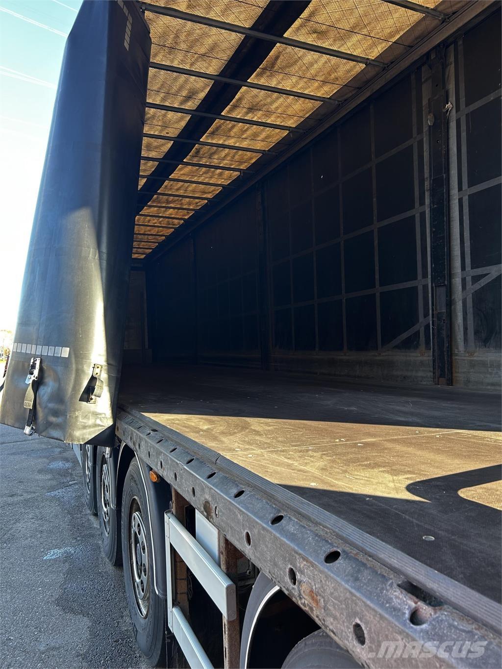 Nordic Trailer  Curtain sider semi-trailers