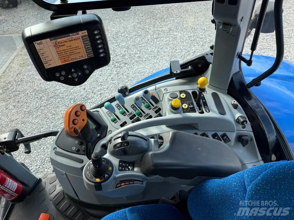 New Holland T 7060 Tractors