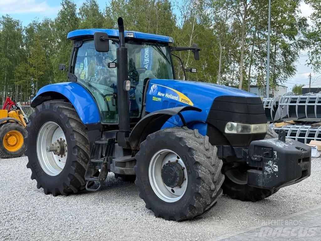 New Holland T 7060 Tractors