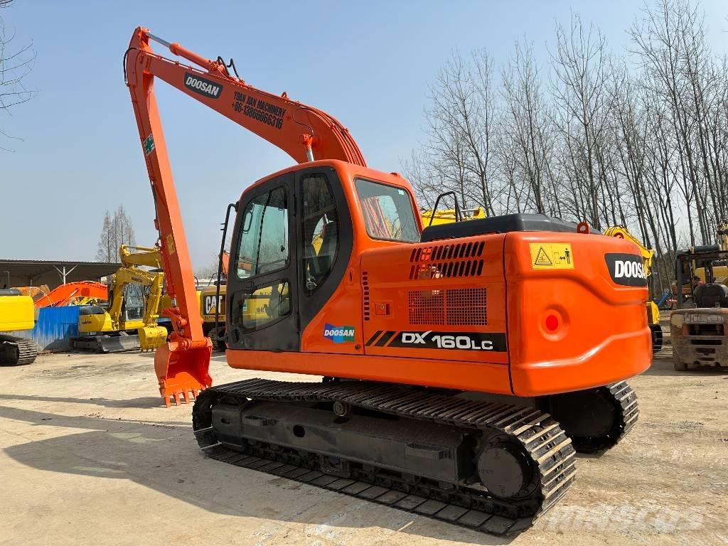 Doosan DX160LC Crawler excavators