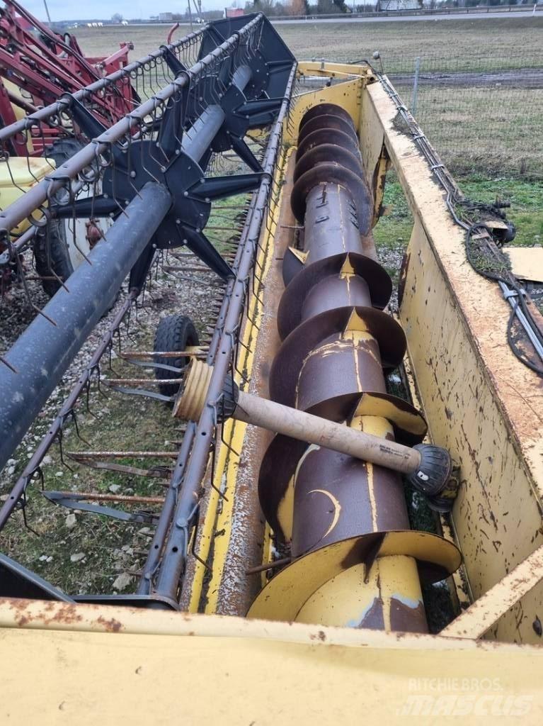 New Holland TX 36 Combine harvesters