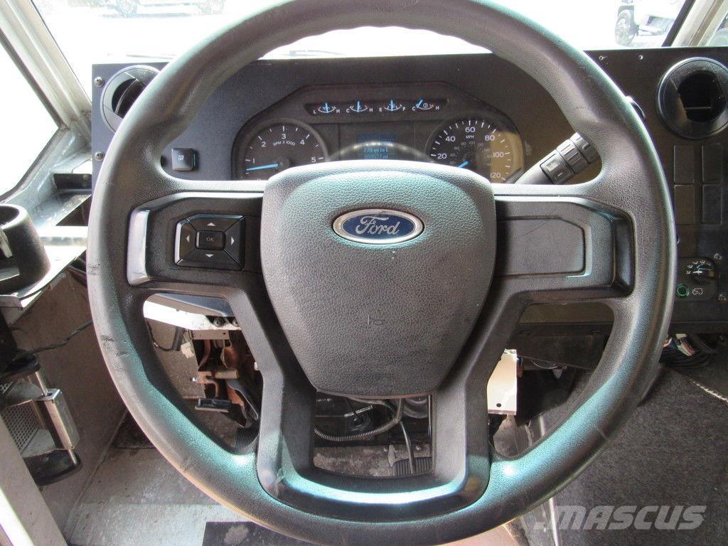 Ford E-450 Box trucks