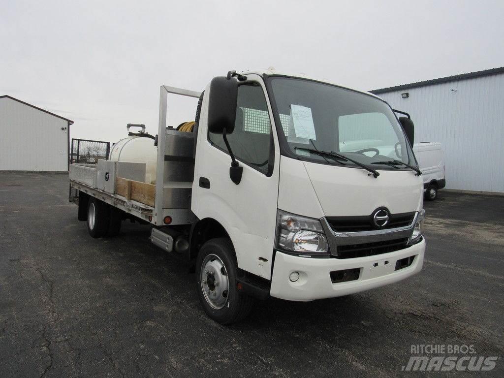 Hino XJC740 Flatbed / Dropside trucks