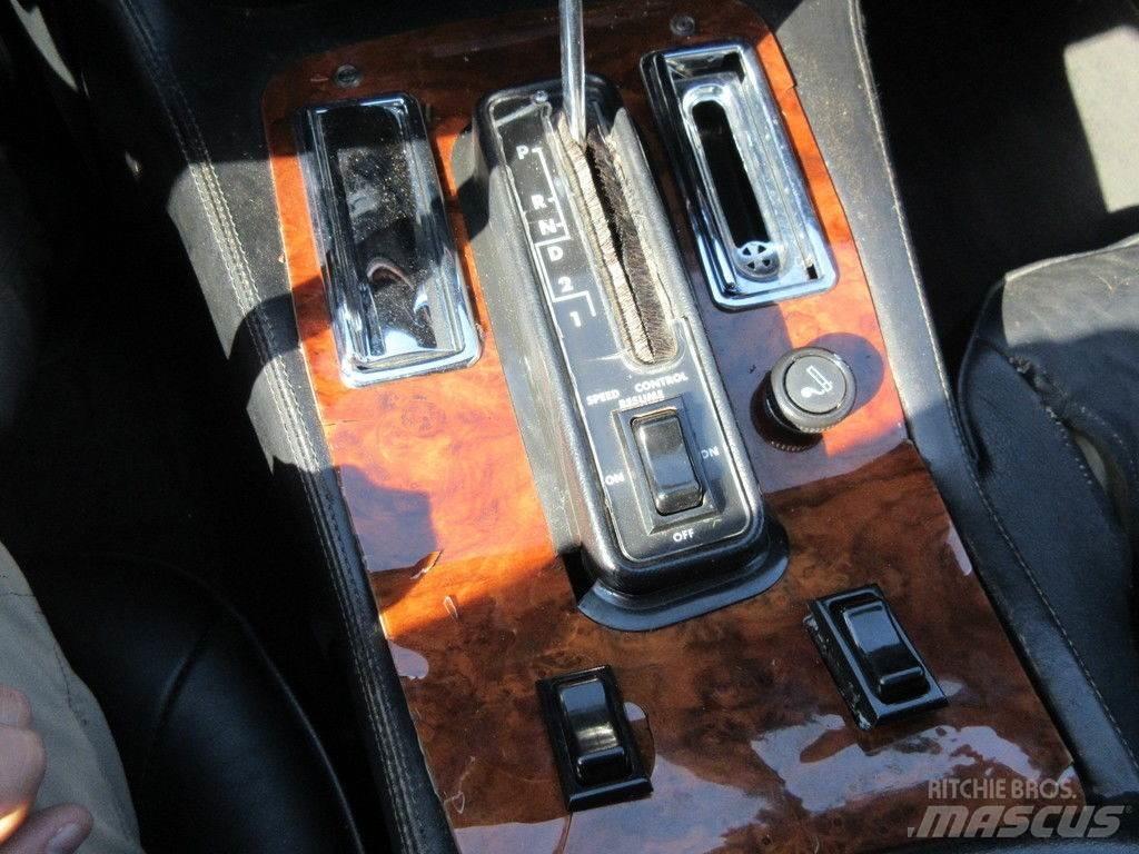 Jaguar XJ Cars