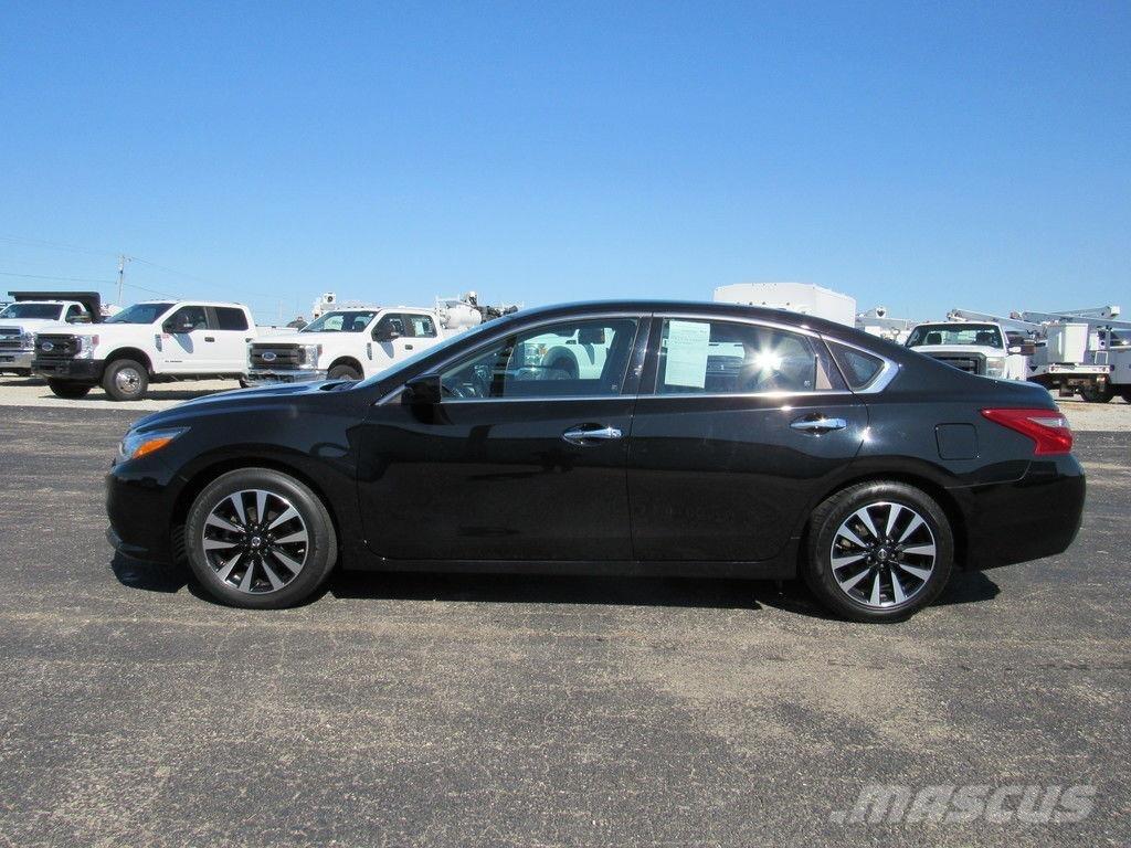 Nissan Altima Cars