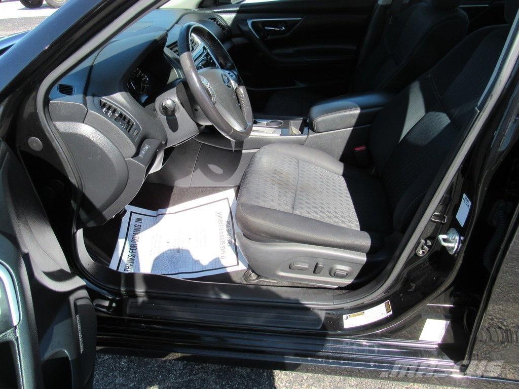 Nissan Altima Cars