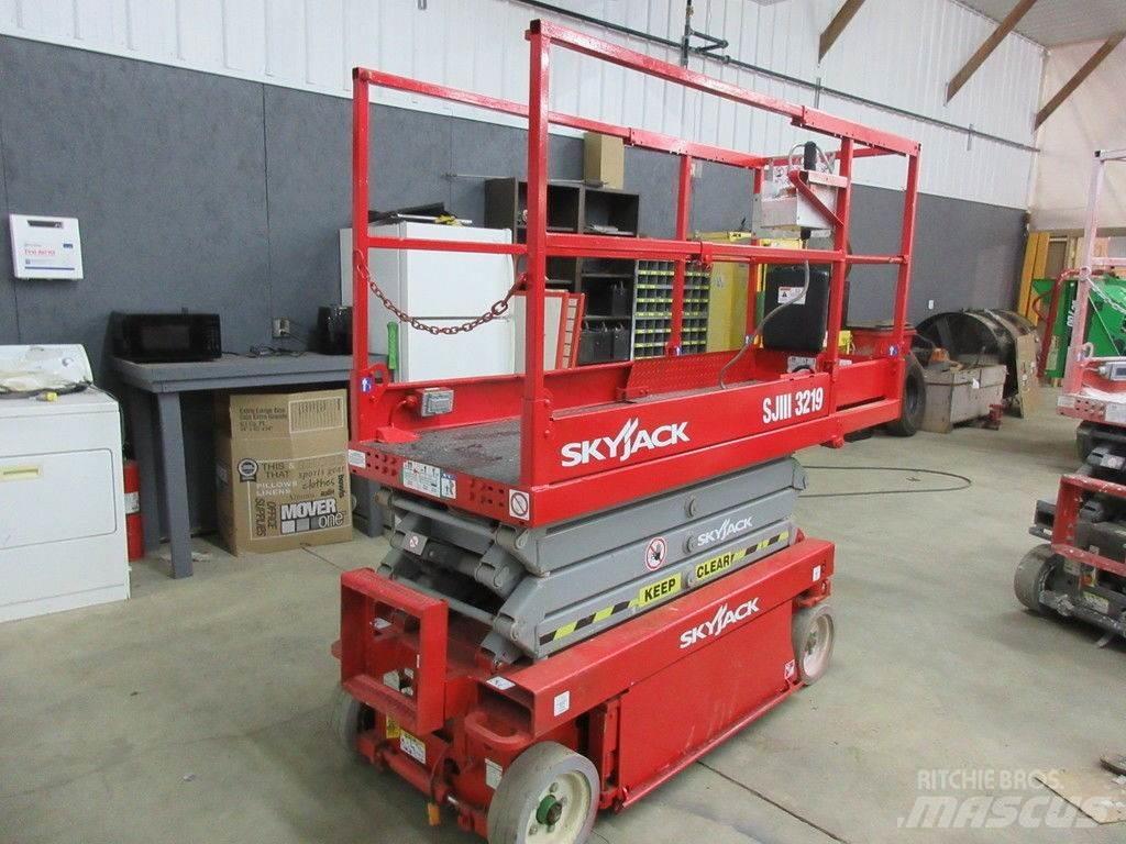 SkyJack SJ3219 Other components